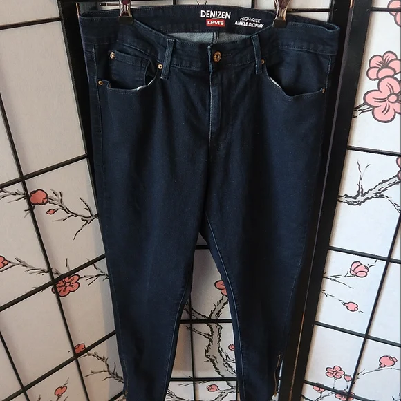 Levi's Denizen High Rise Ankle Skinny Blue Jeans Size 12/13 - Picture 1 of 11